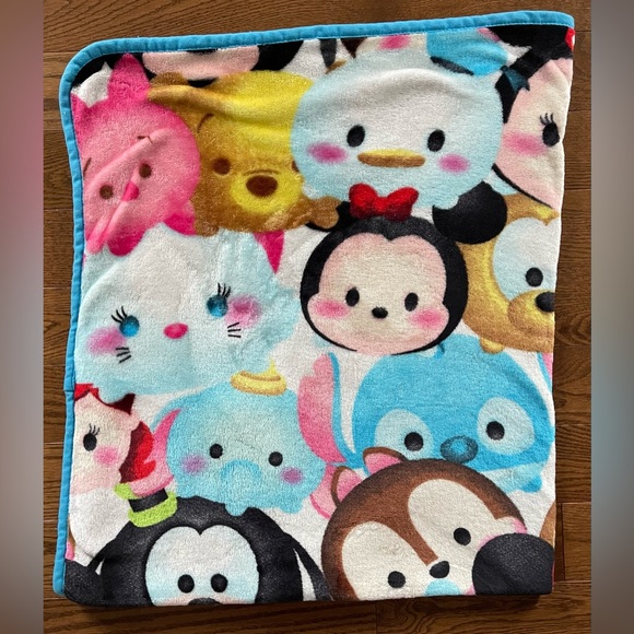 Disney Tsum Tsum Stacking Faces Fleece Blanket Lovey Throw 48” x 40” VGC - Picture 3 of 5